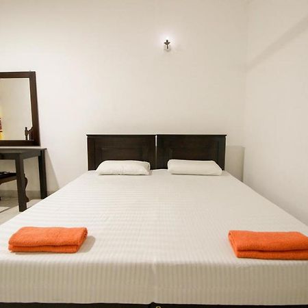 Yoho Relax On Hotel Colombo Exterior photo